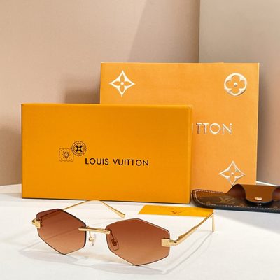 LV Sunglasses — 5