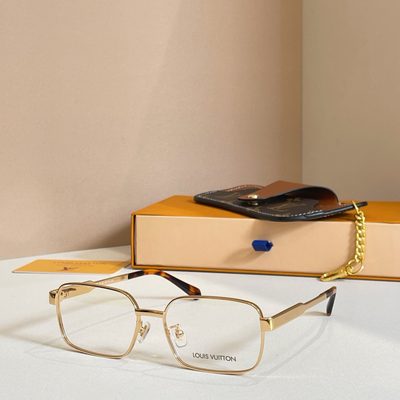 LV Sunglasses — 9
