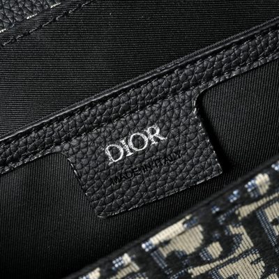 Dior Saddle Messenger Bag — 9