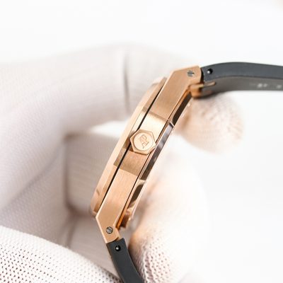 AP Watch — 7