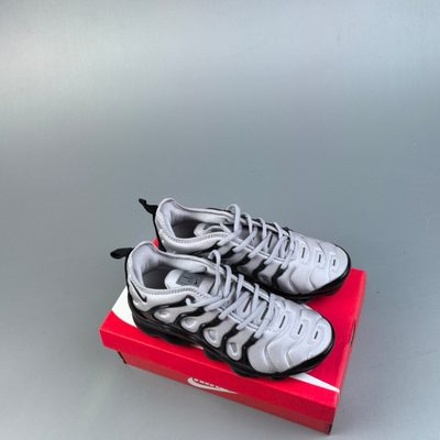 Nike Air Max Plus trainers — 8