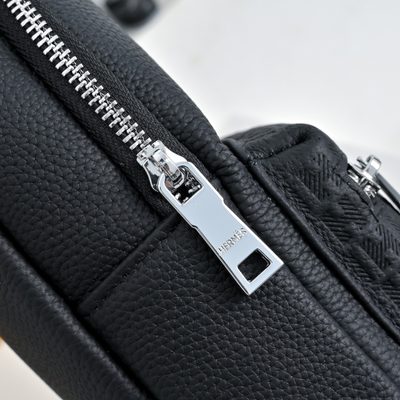 HERMES sling bag — 6