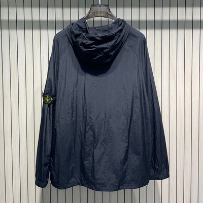Stone Island — 10