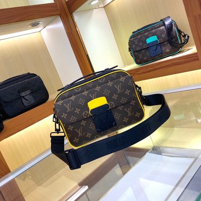 Louis Vuitton Bag — 4