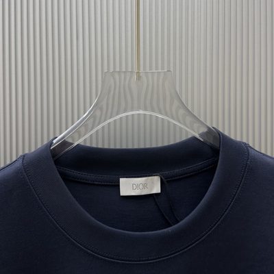 T-Shirt — 4