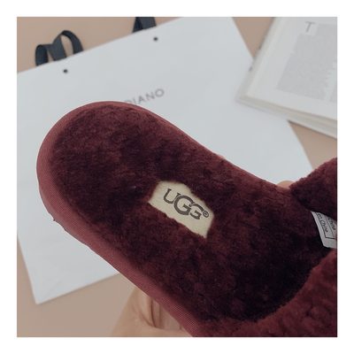UGG sheepskin slides — 6