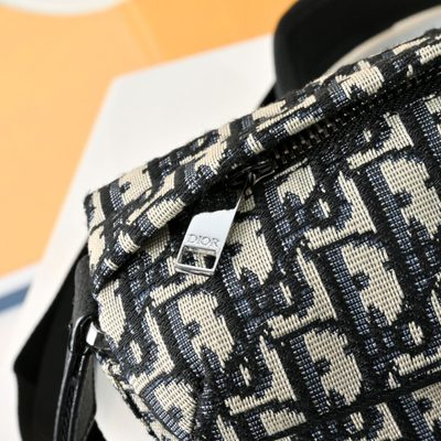 Dior Bicolor Oblique Explorer messenger bag — 5