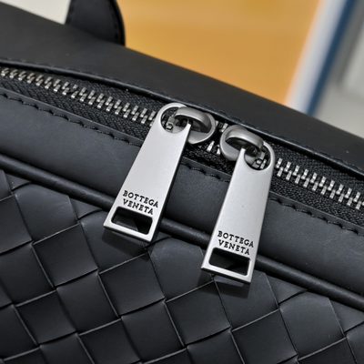 Bottega Veneta Intrecciato leather backpack — 4