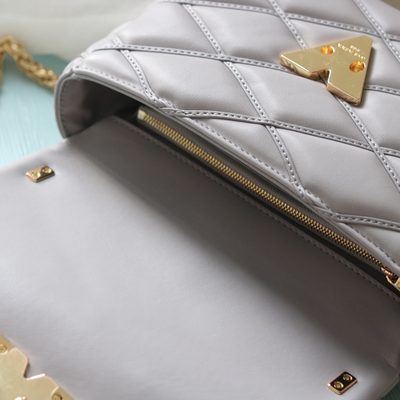 Louis Vuitton Bag — 9