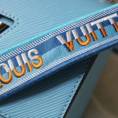 Louis Vuitton Bag — 4