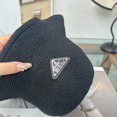 Prada bucket hat — 7