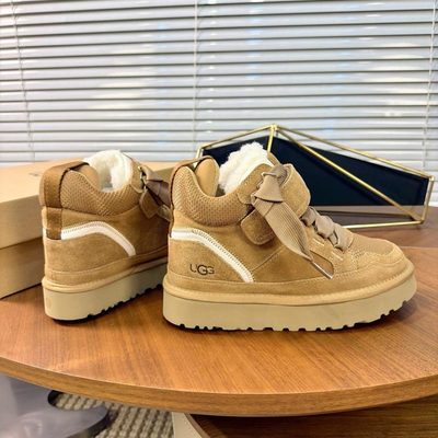 UGG Women's Lowmel Wedge Trainer — 3