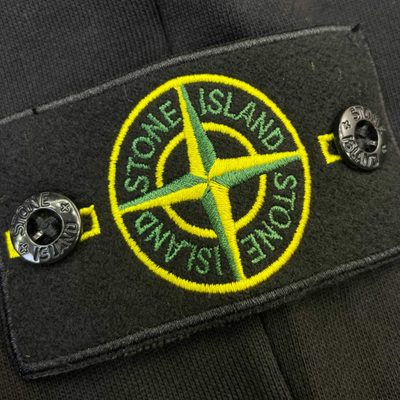 Stone Island — 10