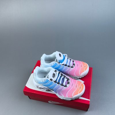 Nike Air Max Plus trainers — 8