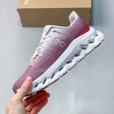 On Running Cloudtilt sneakers in a dusty pink and white — 3