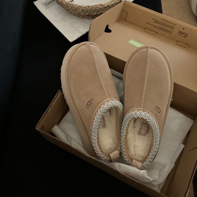 UGG Tazz II slipper — 9