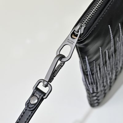 Bottega Veneta Intrecciato leather clutch — 4