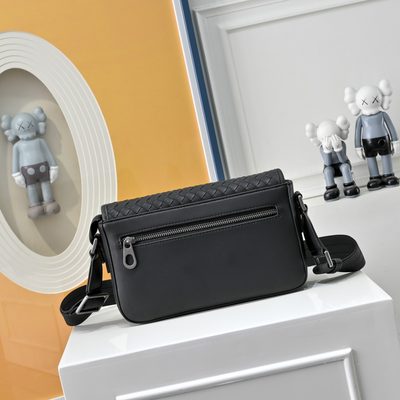 Bottega Veneta Intrecciato leather bag — 6