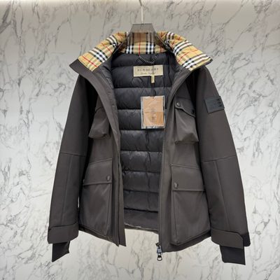 Burberry hooded utility jacket with four front patch pockets — 5