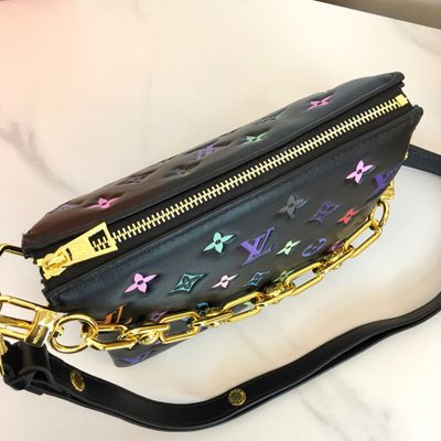 Louis Vuitton Bag — 7