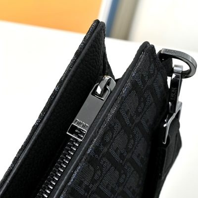 Dior pouch — 7