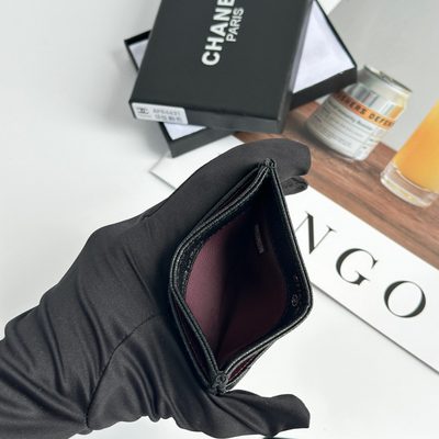 Chanel card holder — 4