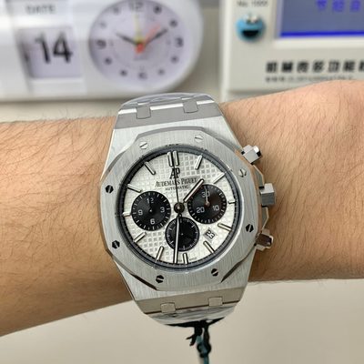 AP Watch — 6