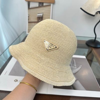 Prada bucket hat — 3