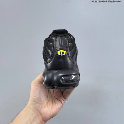 Nike Air Max Plus "Triple Black" trainers — 5