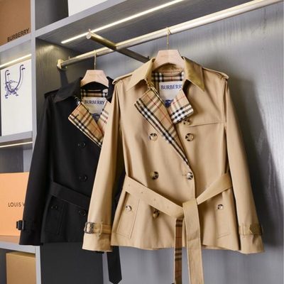 Burberry Lakefield Trench Jacket