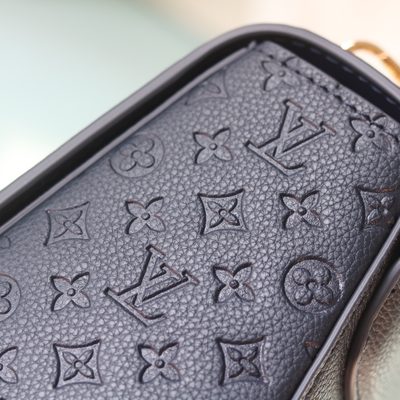 Louis Vuitton Bag — 6