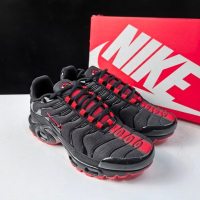 Nike Air Max Plus trainers — 9