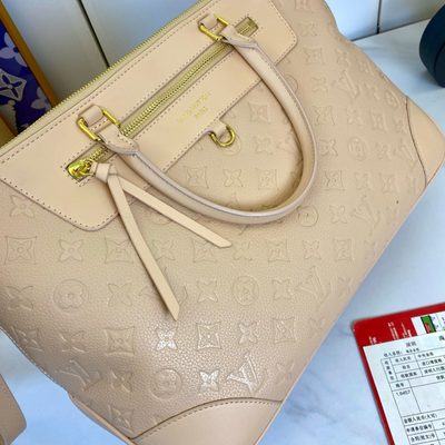 Louis Vuitton Bag — 6
