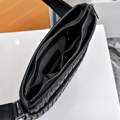 Bottega Veneta messenger bag — 8