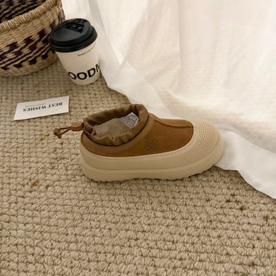 UGG Tasman Weather Hybrid shoes — 9