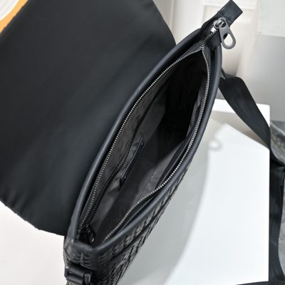 Bottega Veneta Andiamo messenger bag — 9