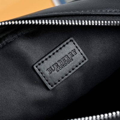 Burberry City Check messenger bag — 9