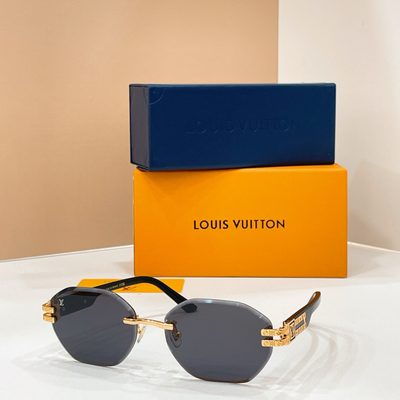 LV Sunglasses — 4