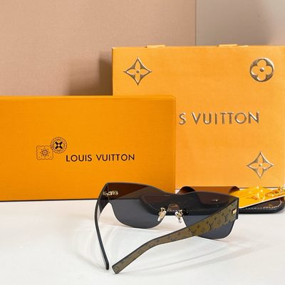 LV Sunglasses — 4