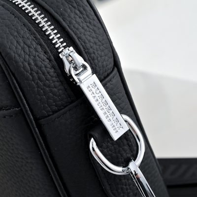 Burberry crossbody bag — 6