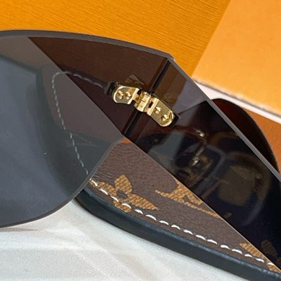 LV Sunglasses — 6