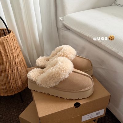 UGG platform slipper — 4