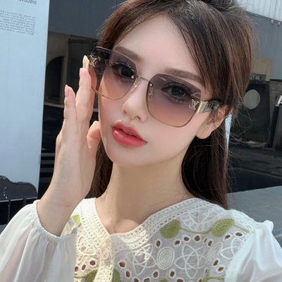 LV Sunglasses — 3