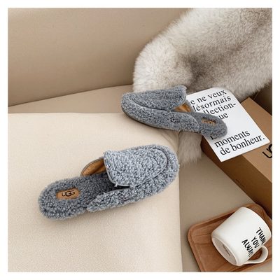 UGG slip-on slippers — 4
