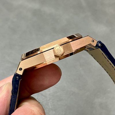 AP Watch — 6