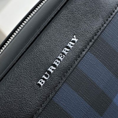 Burberry City Check messenger bag — 5