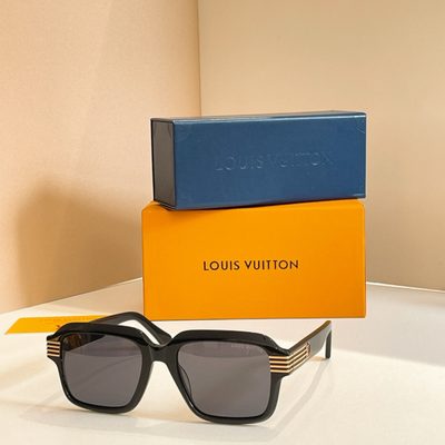 LV Sunglasses — 6