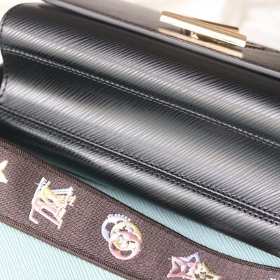 Louis Vuitton Bag — 7