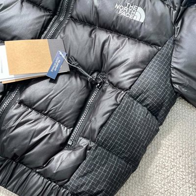 The North Face black cropped puffer jacket — 6