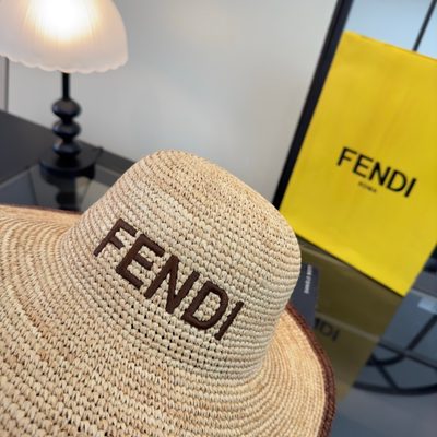 Fendi raffia straw hat — 6